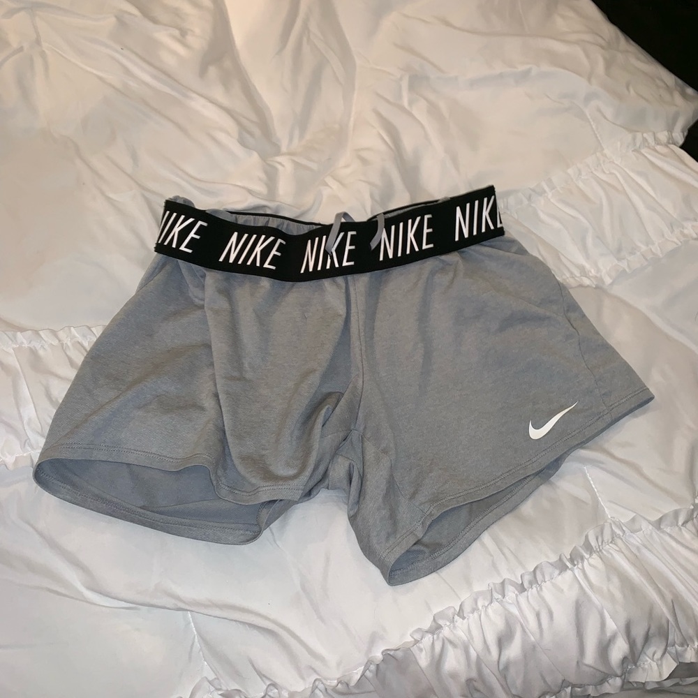 Grey Nike roll over shorts